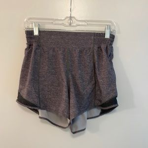 Size 6 lululemon shorts